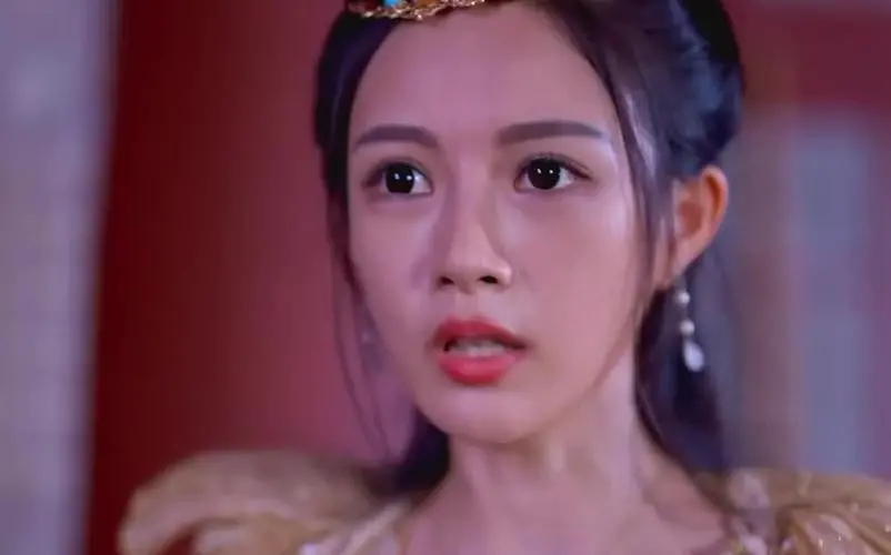 《了不起的寒王妃》：爆笑来袭！看现代打工人如何逆袭古代王妃，智斗绿茶，玩转后宫！